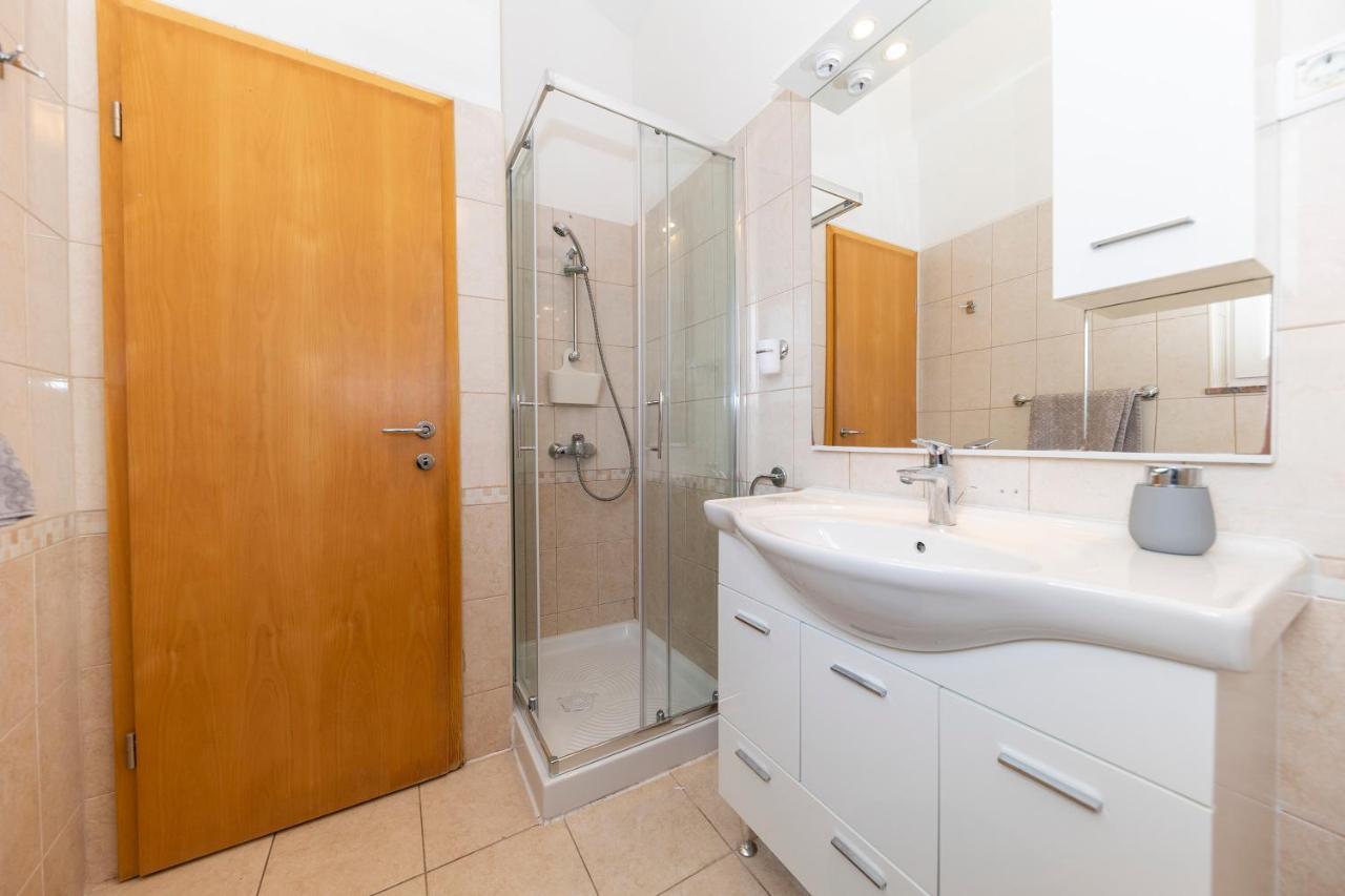 Apartments Leonarda Μούρτερ Εξωτερικό φωτογραφία