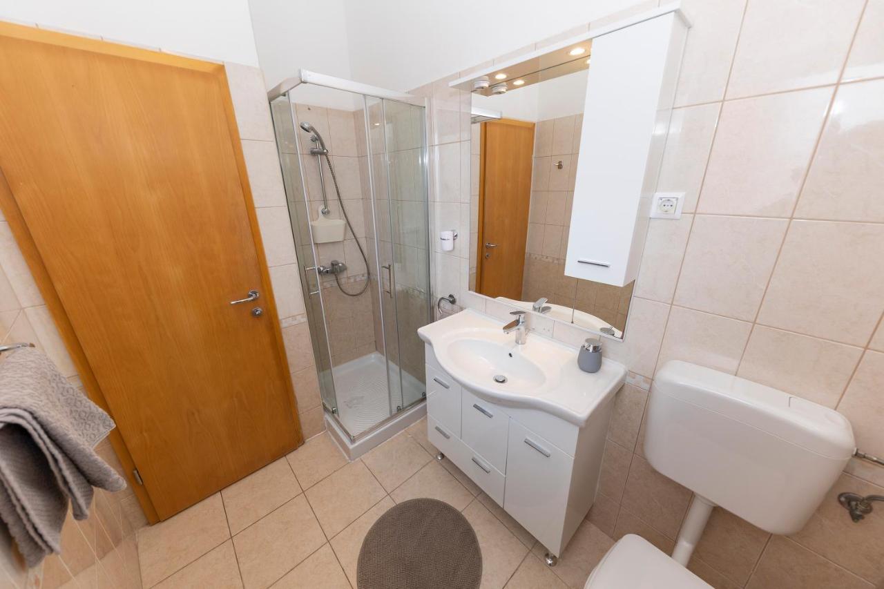 Apartments Leonarda Μούρτερ Εξωτερικό φωτογραφία