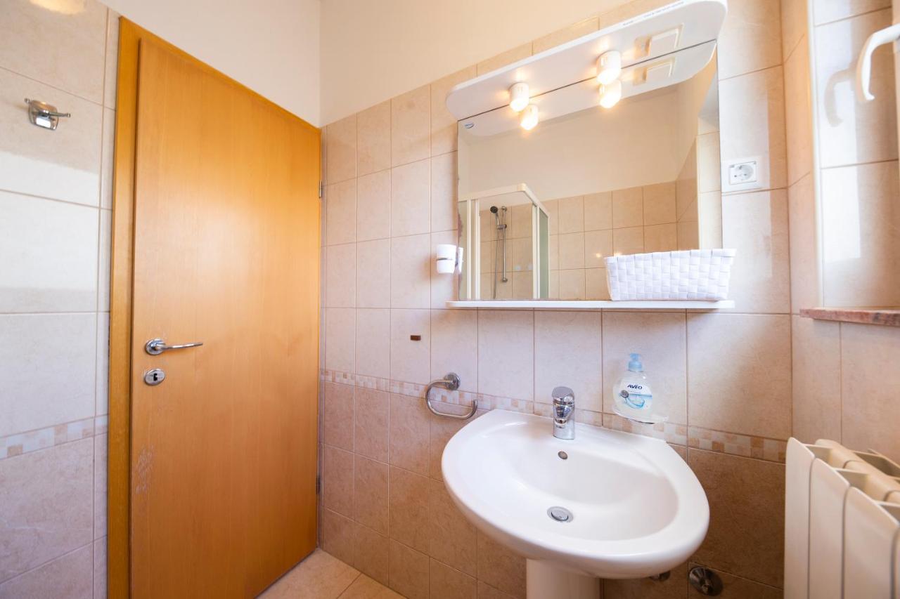 Apartments Leonarda Μούρτερ Εξωτερικό φωτογραφία